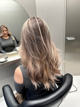 イキ 表参道(iki omotesando) ハッシュカット/フルバング/似合わせカット/レッドブラウン