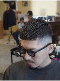 アイロンパーマ×クロップスタイル
