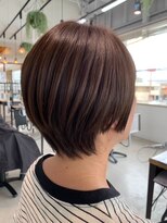 グランデュール 東静岡池田店(GRANDEUR)&nbsp;東静岡ショートボブくびれショートイルミナカラー顔周りレイヤー