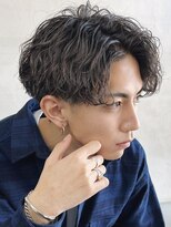 20代緩め波巻きスパイラルパーマメンズマッシュカット原宿fifth