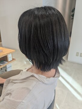 ストーリアエフ カミトザッカ(storia.f kami to zakka) 伸ばしかけウルフ