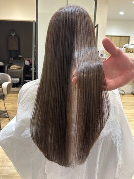 マナ(mana) 艶カラートリートメント