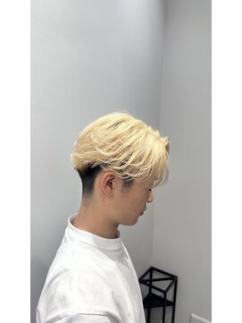 ジュール メンズ 大分(Joule men's) フェザーパーマ/ハイトーン/センターパート/[大分駅]