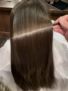 巷で話題の酸熱融合型トリートメント！満足度の高い当店だからこそ叶う、ダメージ知らずのうる艶髪へ♪