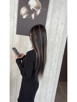 リンク(LinK) 色気溢れるボブから黒髪ロングハイライト