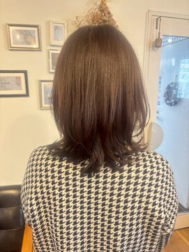 ルッツ カオラ(Ruttu KaoLa) ミディアムレイヤー