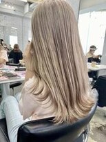 マジコ 原宿(Magico)&nbsp;ベージュ/ダブルカラー/ケアブリーチ/髪質改善/原宿