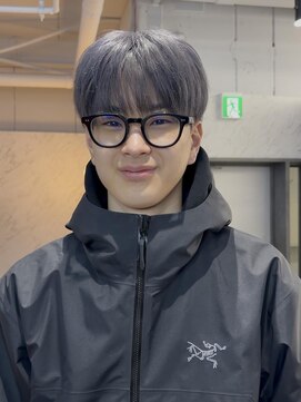 オム ブランシェ(HOMME BLANCHE’) 【Natsuki】ラベンダーシルバーシースルーマッシュ