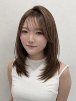 ロア 中目黒(loa)&nbsp;ミディアムレイヤー くすみブラウン ハッシュカット