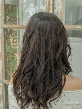 ヘアアンドリラクゼーション シャッセ(Hair&Relaxation SASE) レイヤースタイル