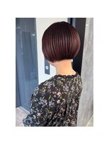 バッカ(BACCA) ワインレッドの艶ミニボブ
