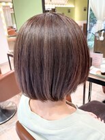 ネオリーブソラ 相模大野店(Neolive sola) 白髪ぼかしハイライト おしゃれミニボブ 20代30代40代