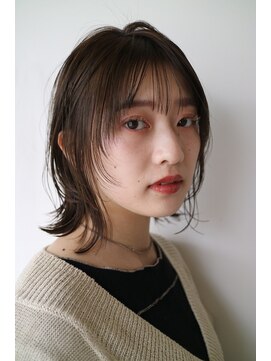 アールヘア ナチュラルアンドオーガニックサロン ウルフレイヤーボブ【ヴィーガンカラーオリーブグレージュ】