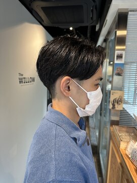 ザウィロー 神保町店(The WILLOW) センターパート【メンズサロン The WILLOW 神保町店】