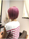ハイトーンカラー×ベビーピンク×髪質改善ステップボーンカット