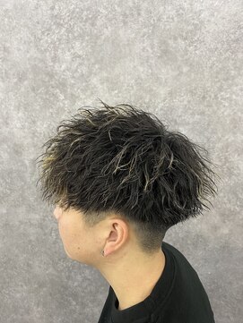 ライズ 綾瀬店(RISE) 【ハイライトツイストスパイラル】ツーブロックマッシュ!