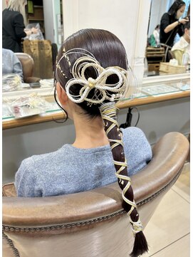 ネオリーブアイム 横浜西口店(Neolive aim) 【成人式・卒業式】タイトローポニースタイル