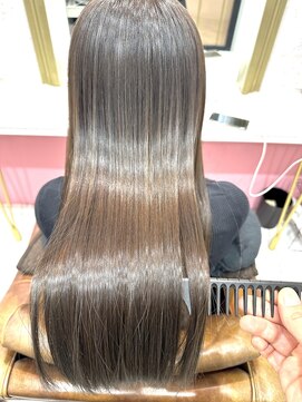 ザトエル 栄(THE TOEL) ストレートのあとの髪質改善トリートメント