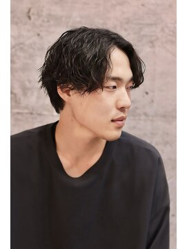 セメ(S’aimer) センターパート×波巻きスパイラルパーマ