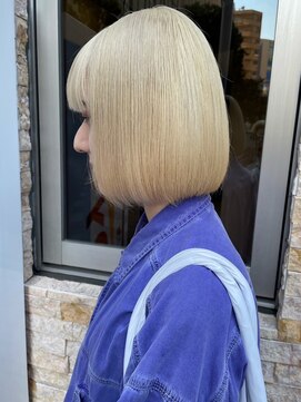 ルーブ トウキョウ(Loob. TOKYO) ハイトーンボブタッセルボブミルクティーベージュカラーレイヤー