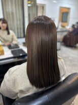 アキコ(AKIko)&nbsp;柔らかな質感。セミロングの極上ストレート