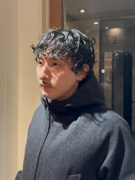 エイゾー(EIZO) 色気を引き出す【メンズパーマ】