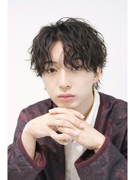 オーシャントーキョーウエスト 心斎橋 (OCEAN TOKYO WEST) シャドウパーマシースルーラウンドマッシュ波巻きパーマウルフ