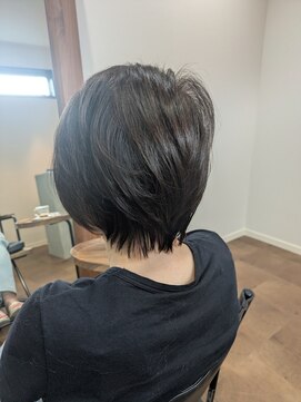 レイ(ray) ショートボブ