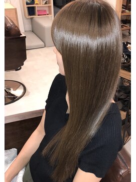 トゥッカ タロ(Tukka talo) イルミナ美髪