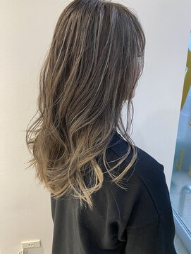 アデプト 金町店(adept) 【adept金町店 軽米スタイル】細めハイライト