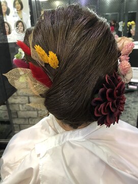 ヘアーブティック アート21ハーツ店 成人式前撮りヘアメイク