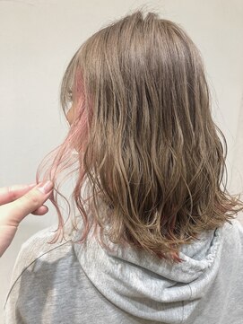 ソワンドブレス 阿倍野店(soin de brace) ホワイトベージュ/ネオンピンク