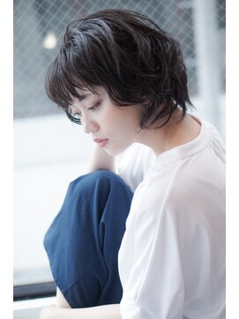 ベンチ 高田馬場店(bench) くせ毛風ショートウルフ