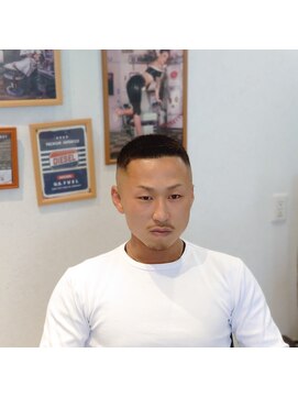 ブルートバーバーショップ(BLUET Barber Shop) スキンフェードスタイル