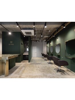 《マンツーマン＋少人数サロン》お悩み相談や希望を話せる落ち着いた雰囲気でゆったりとしたサロン時間を…