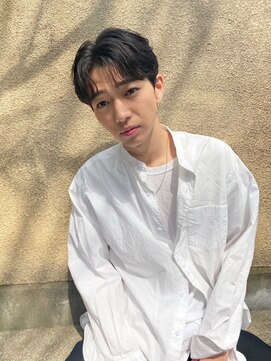 コンティニュー オモテサンドウ(CONTINUE OMOTESANDO) 大人気！韓国風カルマパーマセンターパートメンズヘア