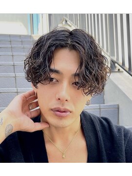 アソビ 表参道(ASOBI) 波巻きパーマ　センターパート