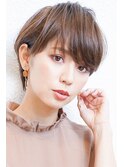 前下がりボブ・ 内巻きワンカール・ ボブショート・暗髪