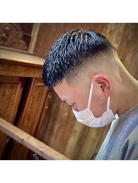 エルエー 大津店(L.A) ハイスキンフェードクロップ　バーバースタイル