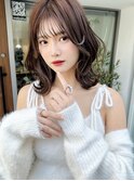 大人かわいいレイヤーロングニュアンスカラーくびれヘア薄め前髪