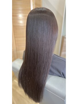 ミニマル(MINIMAL) 極上ツヤ髪ストレート