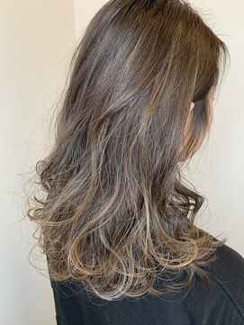 アヴァンス 泉大津店(AVANCE.) シアベージュ×ハイライト×ほつれウェーブ