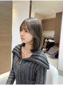 どんなファッションにも合うワンブリーチで作るオリーブベージュ