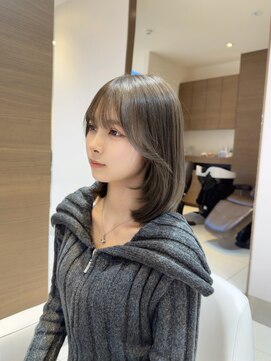 ローレン(Rollen) どんなファッションにも合うワンブリーチで作るオリーブベージュ