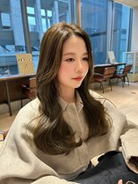 顔周りカット×レイヤーロング×透明感カラー×顔まわりレイヤー