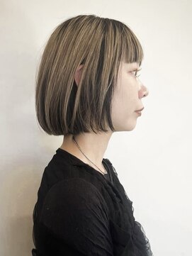 タロ(TALO) 【TALO】アゴライン切りっぱなしボブ×デザインカラー