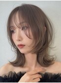ブラウンベージュ　顔まわりレイヤー