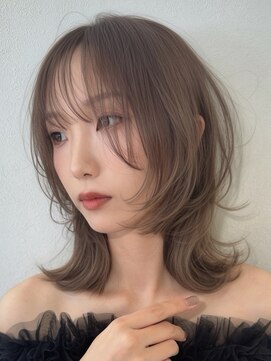 ジゼル(GiseL) ブラウンベージュ 顔まわりレイヤー