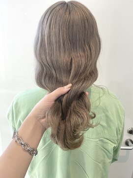 アライブ ハラジュク(ALIVE harajuku) ミルクティーベージュ