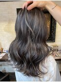 #ハイライト #カラー #グレー #グレージュ #ケアブリーチ